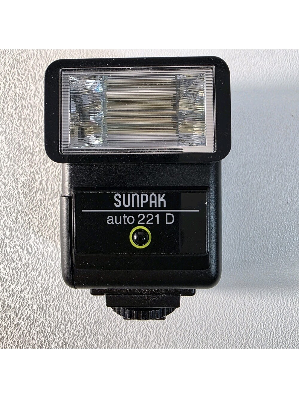 SUNPAK AUTO 221 D FLASH for Nikon 35mm